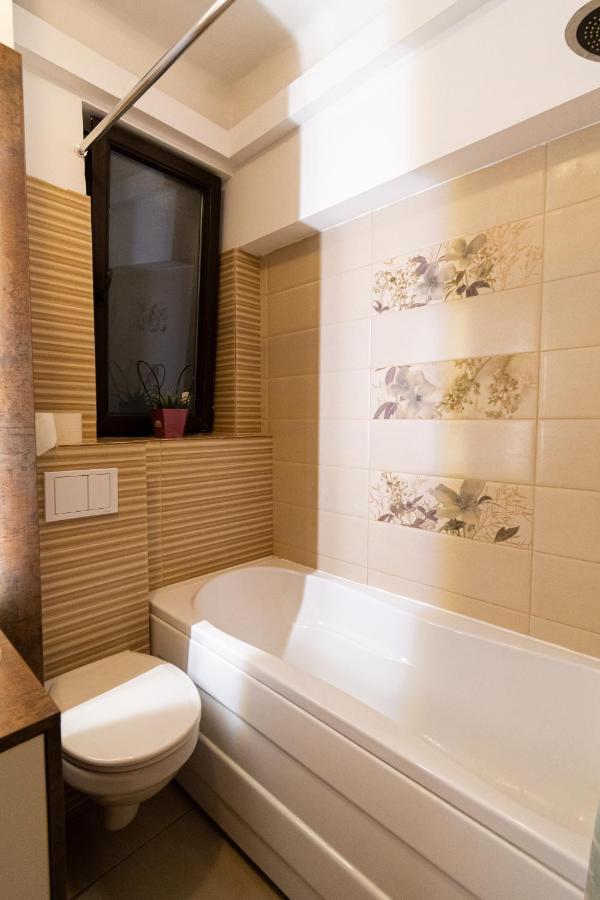 Ardor Apt - Bright And Secluded Apartment In The Heart Of Old Town براشوف المظهر الخارجي الصورة